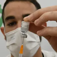 מנת חיסון אולם רוזמרין פתח תקוה כללית חיסון שלישי 05 באוגוסט 2021. ראובן קסטרו