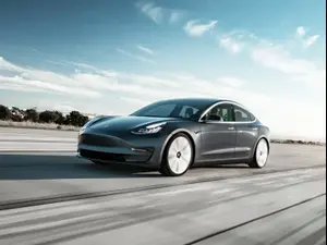 טסלה מודל 3. יצרן, אתר יצרן