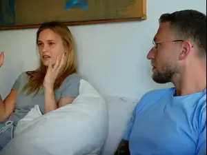 דור ובר רפאלי ב"מחוברים". HOT, צילום מסך