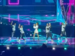 עדן אלנה בחזרה הראשונה לקראת גמר אירוויזיון 2021 בהולנד. יניב דורנבוש, מערכת וואלה!