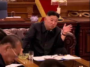 ספקולציות על מצבו הבריאותי של מנהיג קוריאה צפונית לאחר שאיבד ממשקלו
9.6.21. רויטרס