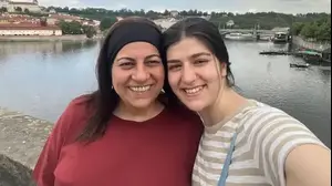 שתי אזרחיות ישראליות שנותק הקשר עימן בוינה מיום שישי ה 7/8/26, אם ובתה ,מלי וליאל יהלומי.