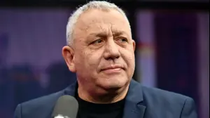 גדי איזנקוט בביקורת על בנט ולפיד