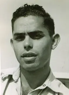 ×ž×©×
