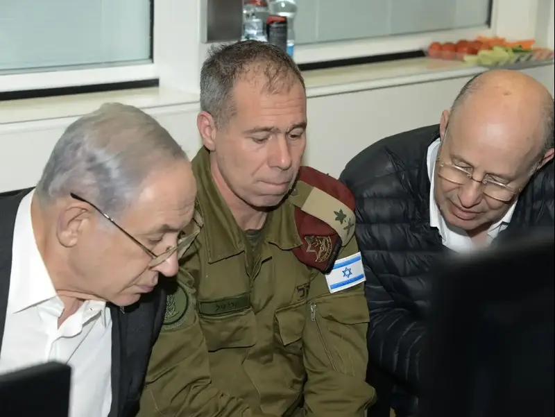 אבי גיל: ראש הסגל של רה"מ הנחה לשנות את שעת השיחה בפרוטוקול
