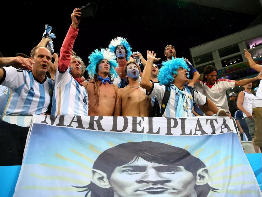 אוהדי נבחרת ארגנטינה חוגגים עלייה לגמר המונדיאל