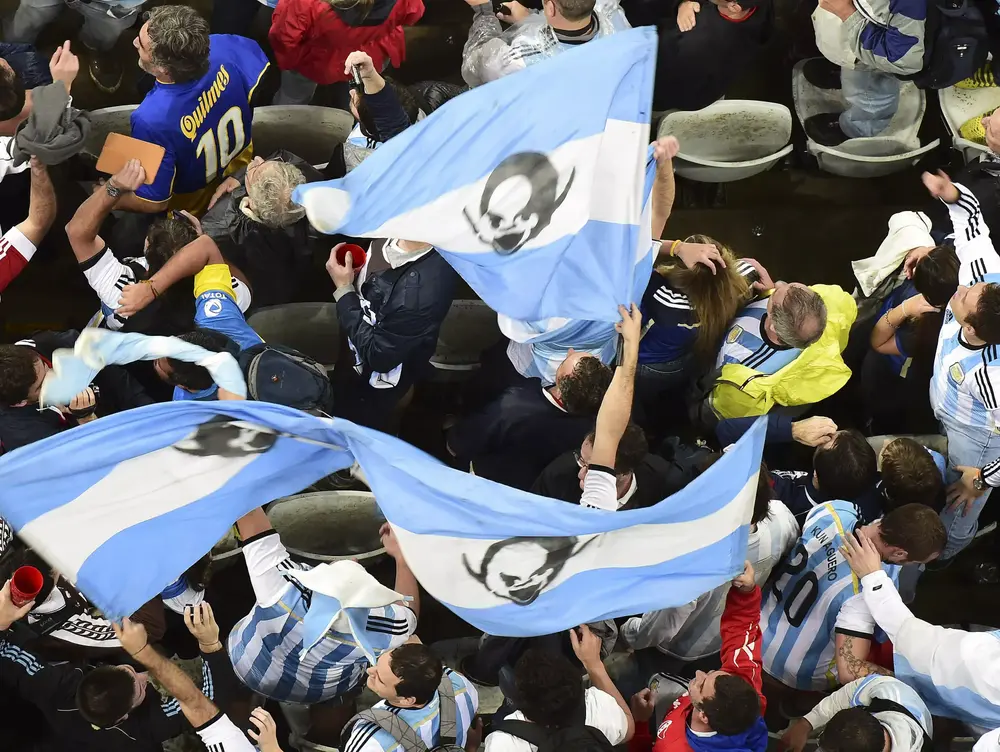 אוהדי נבחרת ארגנטינה חוגגים עלייה לגמר