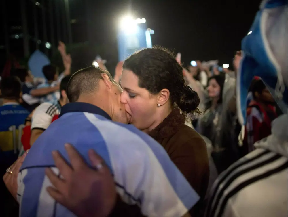 אוהדי נבחרת ארגנטינה חוגגים עלייה לגמר