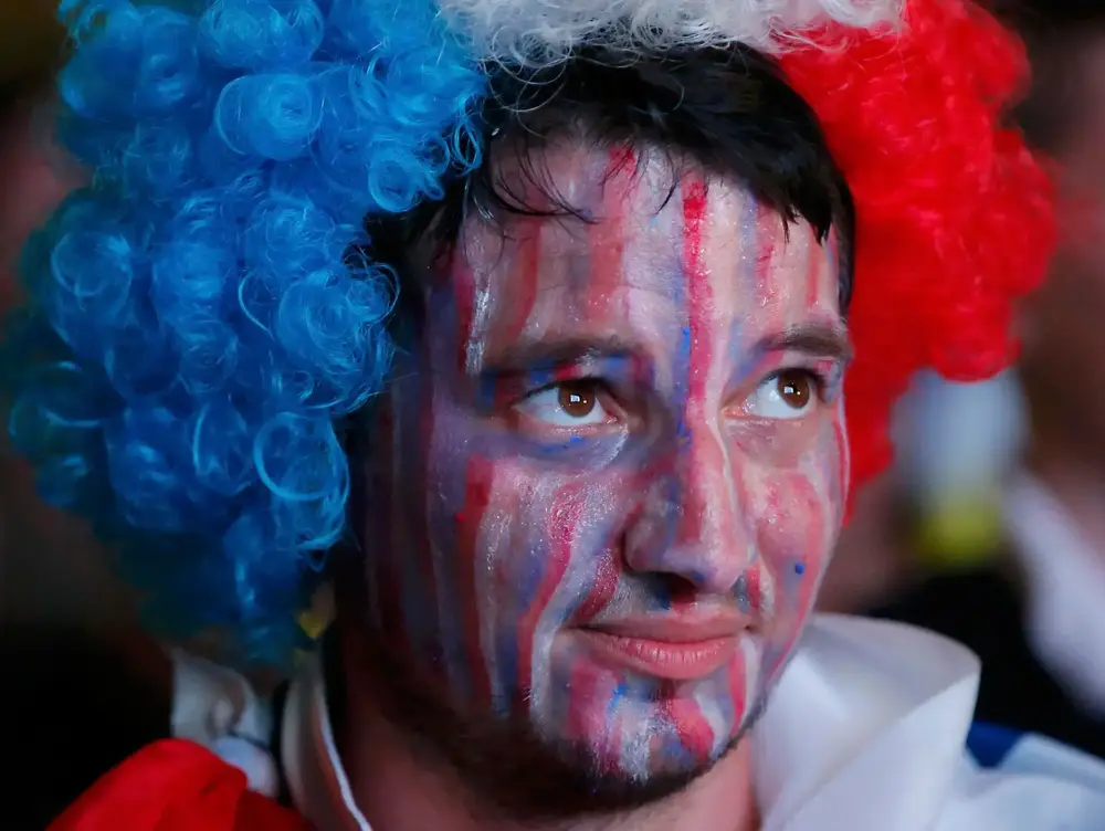 אוהד נבחרת צרפת באצטדיון במארסיי