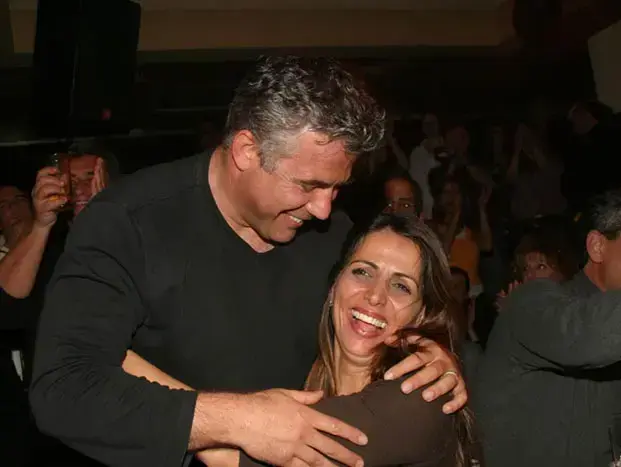 יאיר לפיד מנשנש - וואלה! סלבס
