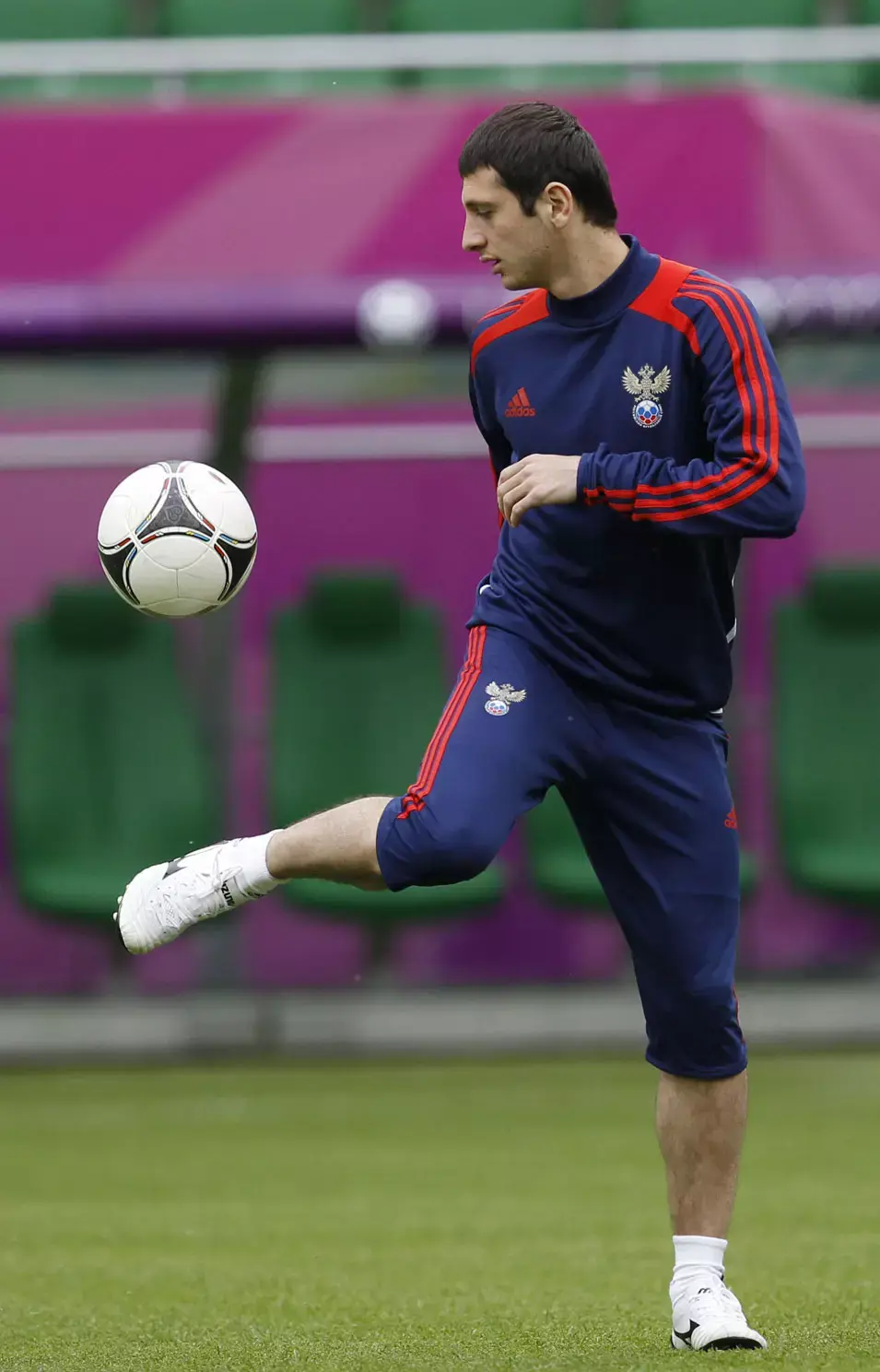 שחקן נבחרת רוסיה, אלן דזגוייב