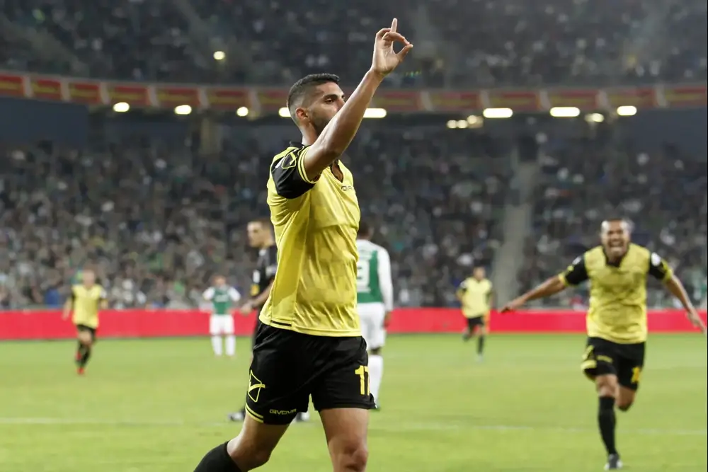 שחקן בית"ר ירושלים לידור כהן חוגג