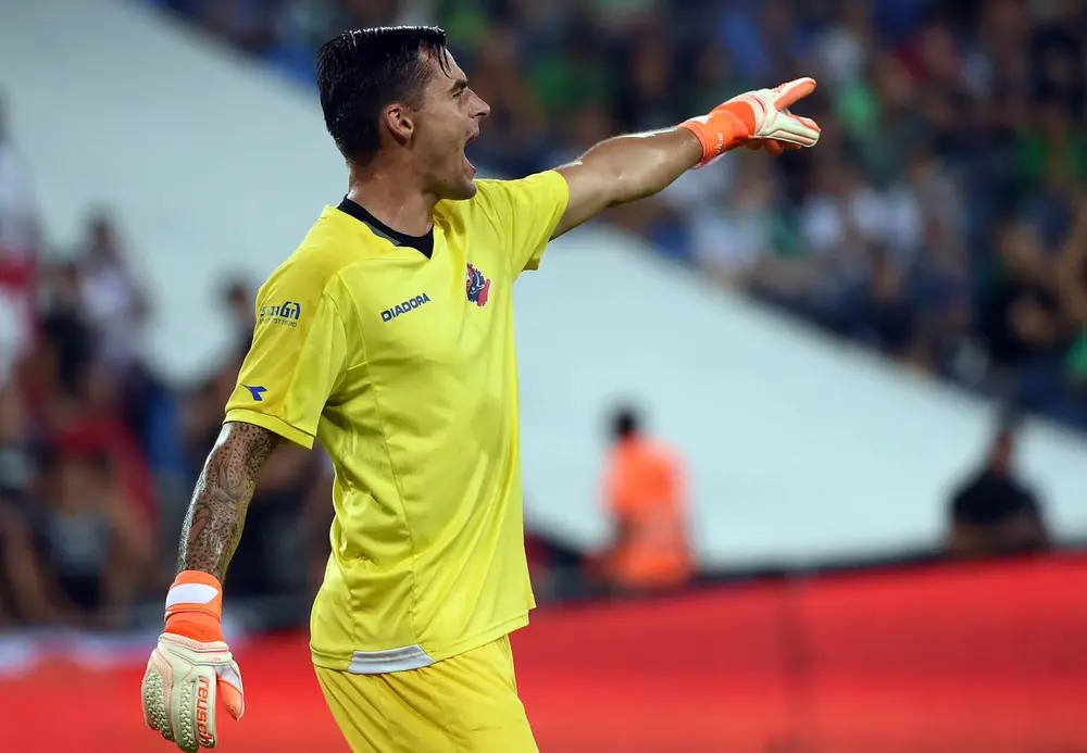 ארנסטס שטקוס שוער הפועל חיפה