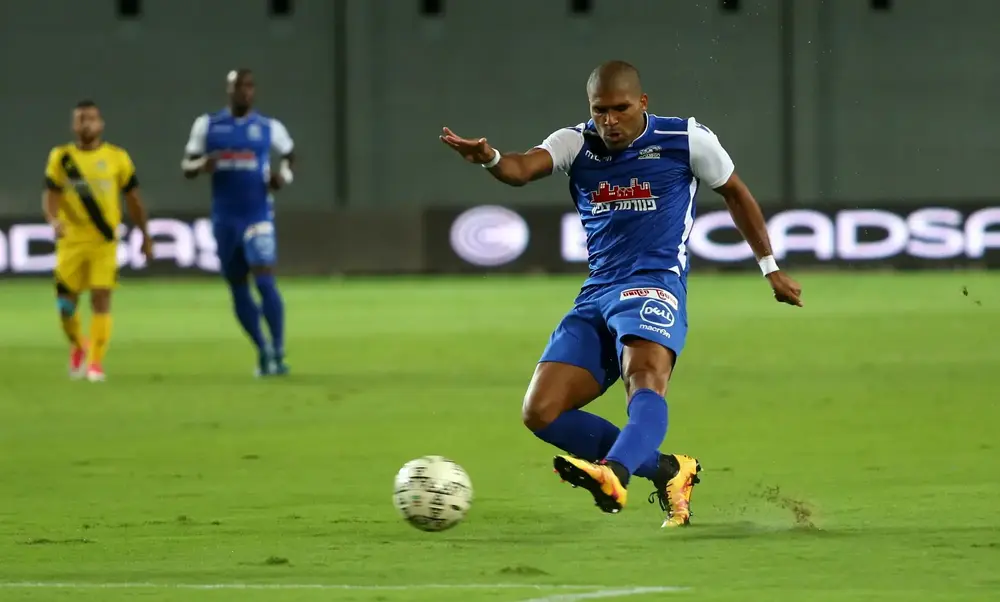 אורי מגבו שחקן מכבי פתח תקוה