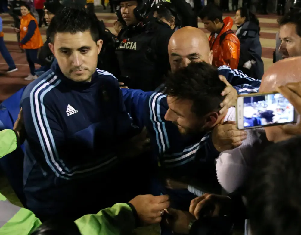 ליאונל מסי עם חורחה סמפאולי נבחרת ארגנטינה