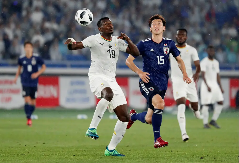 ניקולאס אופוקו, נבחרת גאנה, יויה אוסאקו, נבחרת יפן