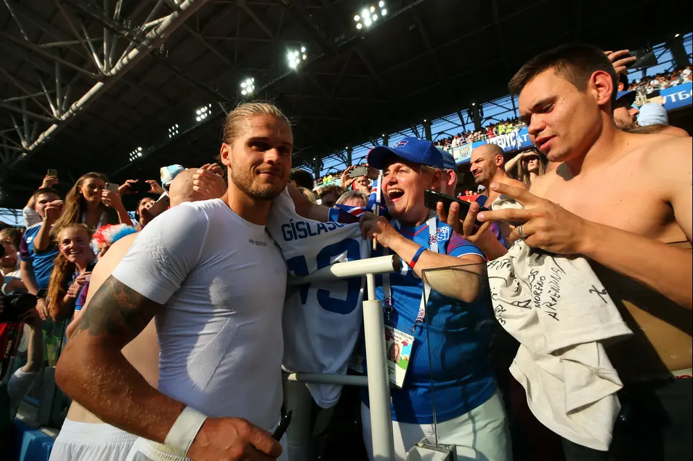 רוריק גיסלאסון שחקן נבחרת איסלנד