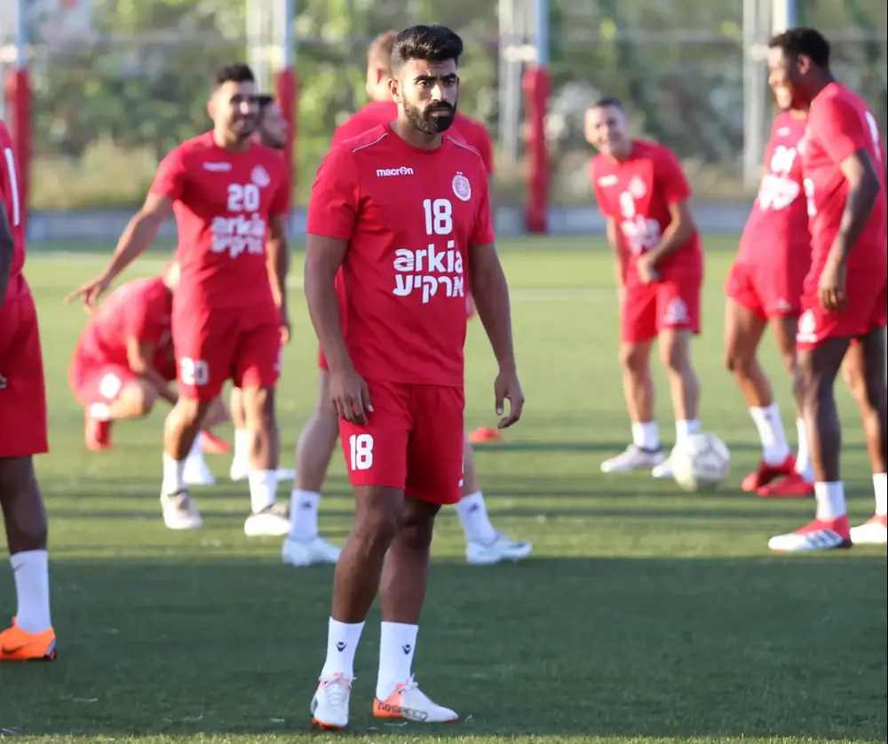 רועי זיקרי שחקן הפועל תל אביב