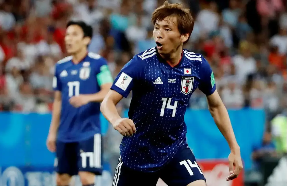 טקאשי אינוי שחקן נבחרת יפן חוגג שער