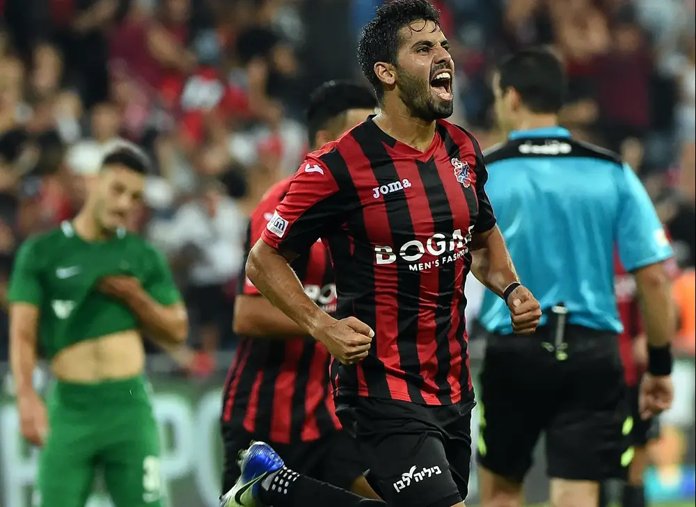 נס זמיר שחקן הפועל חיפה חוגג