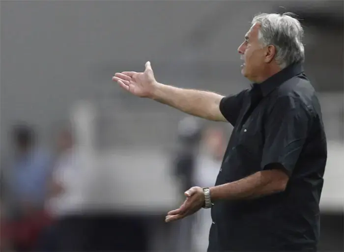 מאמן מכבי תל אביב יוסי מזרחי