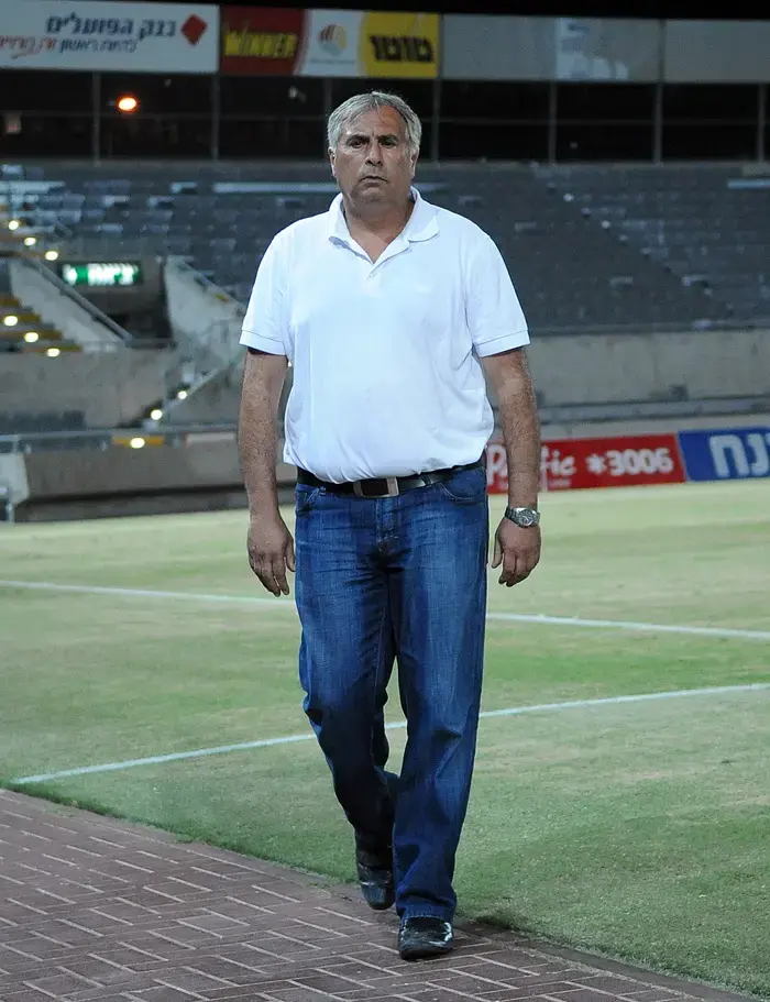 מאמן מכבי תל אביב יוסי מזרחי