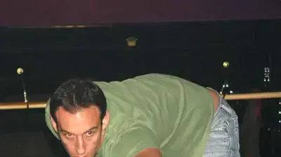 ×¢×•×
