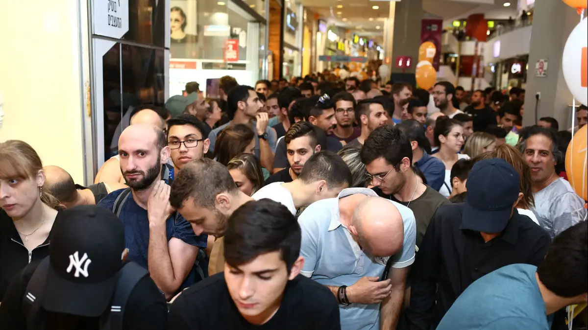 צופית גרנט ושולי רנד שולי רנד / העלוקה: שולי רנד עושה אל ...