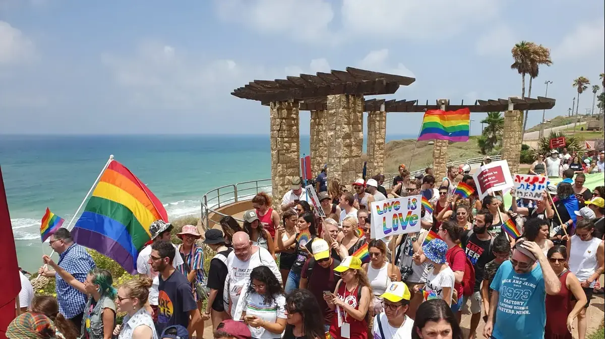 מצעד הגאווה הראשון בנתניה נערך חרף האיומים - וואלה! חדשות