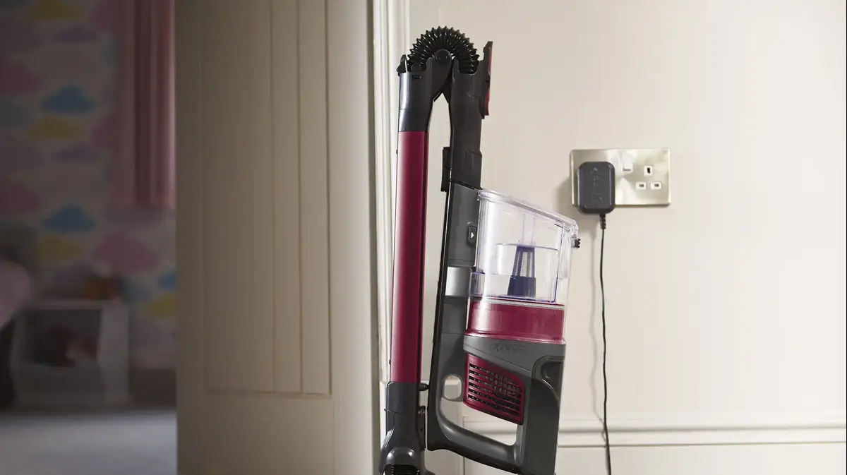 Did they keep their word? We tested the Shark vacuum cleaner with "Zero