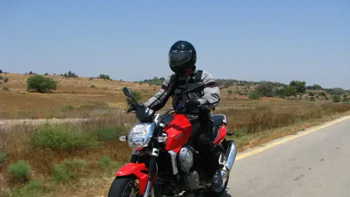 סוכנות תמוז ו עופר אבניר יציעו פוליסות ביטוח חובה לרוכבים