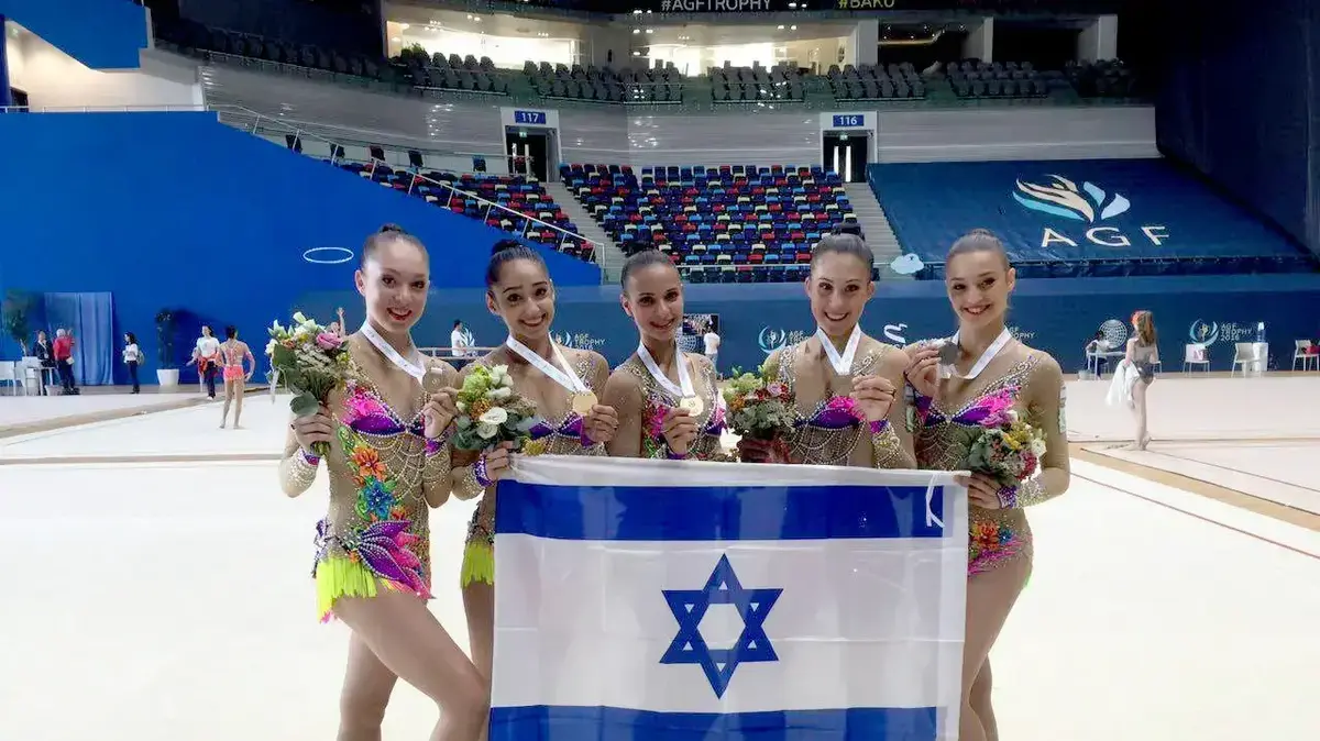 מדליית זהב לנבחרת ההתעמלות האמנותית בתרגיל הסרטים בבאקו ...