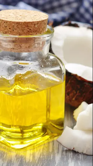 שמן קוקוס. ShutterStock