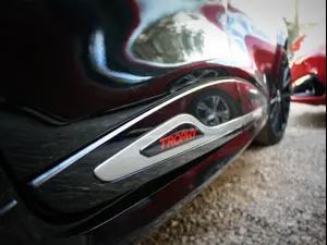 השוואתי: רנו קליאו RS טרופי מול פיג'ו 208GTI