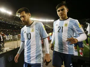 שחקני נבחרת ארגנטינה ליאונל מסי, פאולו דיבאלה