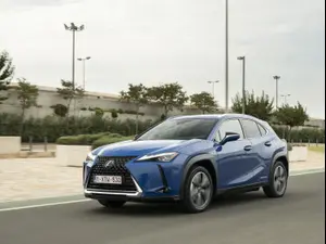 לקסוס UX החשמלי בישראל. אתר יצרן