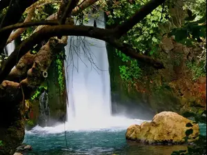 תוצאת תמונה עבור הבניאס
