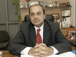 Torussia: אחמד טיבי