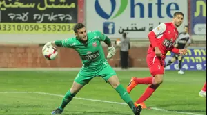 שוער בני סכנין, רן קדוש (אדריאן הרבשטיין)