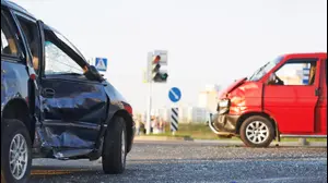 מכוניות (ShutterStock)