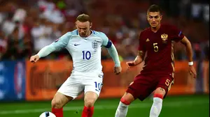 ויין רוני, נבחרת אנגליה, מול רומן נוישטטר, רוסיה (GettyImages)