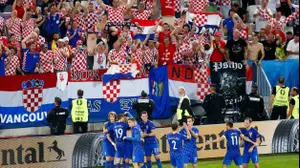 שחקני נבחרת קרואטיה חוגגים (רויטרס)