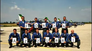 חיל האוויר האיטלקי מעודד את נבחרת איטליה (צילום מסך , טוויטר)