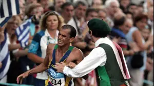 וונדרליי קורדיירו דה לימה במרתון ב-2004 (AP)