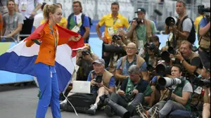 רוכבת האופניים ההולנדית אנה ואן דר ברחן (רויטרס)