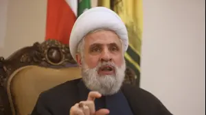 סגן מזכ"ל חיזבאללה נעים קאסם בריאיון לסוכנות הידיעות "רויטרס", 15 במרץ 2018 (רויטרס)