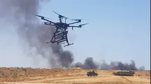 יחידת מטמון לפיתחו אמצעים ורחפנים נגד המפגינים בגבול רצועת עזה (דובר צה"ל)