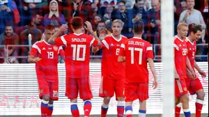 שחקני נבחרת רוסיה חוגגים (רויטרס)