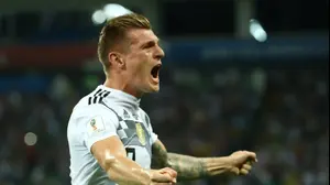 שחקן נבחרת גרמניה טוני קרוס חוגג (רויטרס)