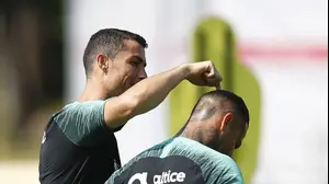 כריסטיאנו רונאלדו לצד ריקרדו קווארסמה נבחרת פורטוגל (רויטרס)